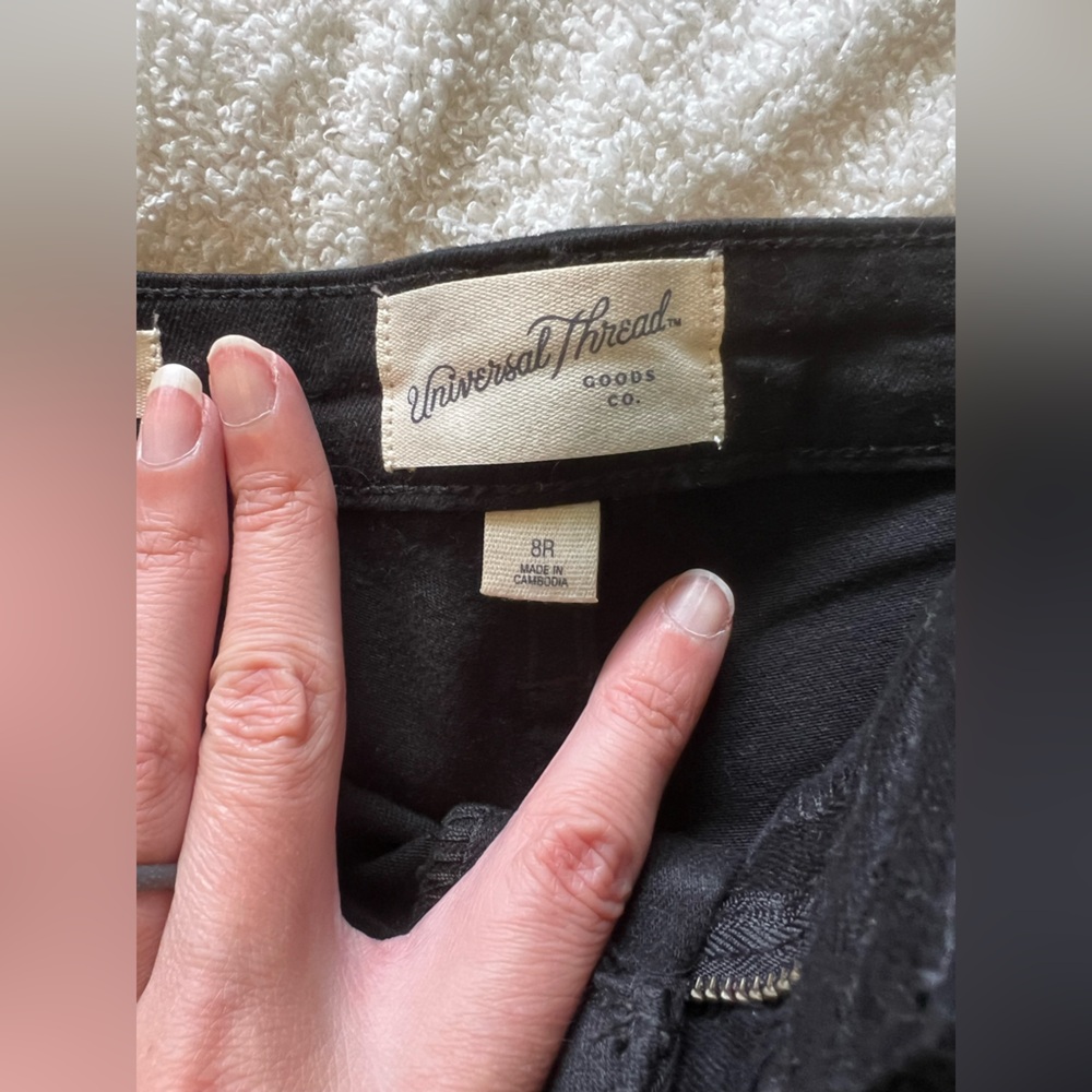 Universal Thread High Rise Midi Black Short Size 8 - Picture 2 of 4